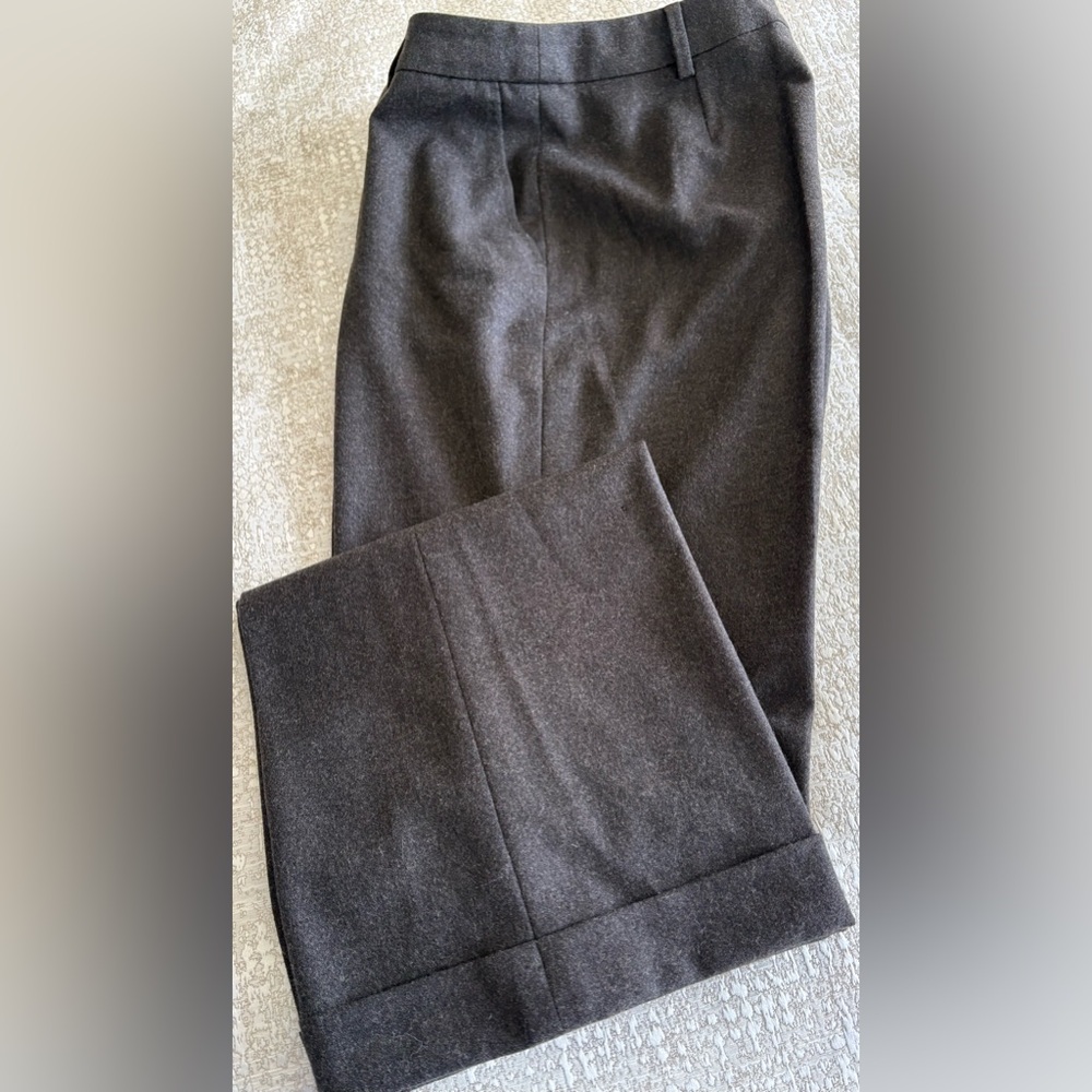 Akris wool pants in a beautiful dark chocolate color.